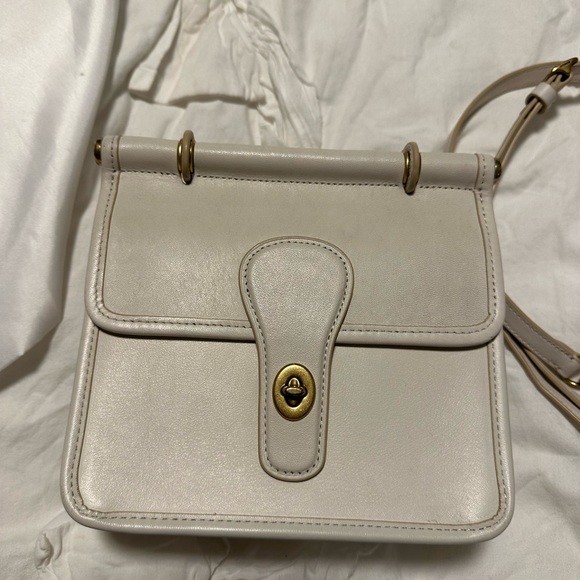 Coach Handbags - Mini Coach Willis Bag